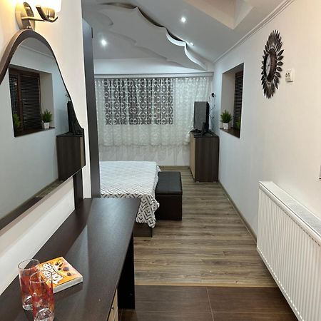 Къща За Гости Арнаудови Kostandovo Ngoại thất bức ảnh