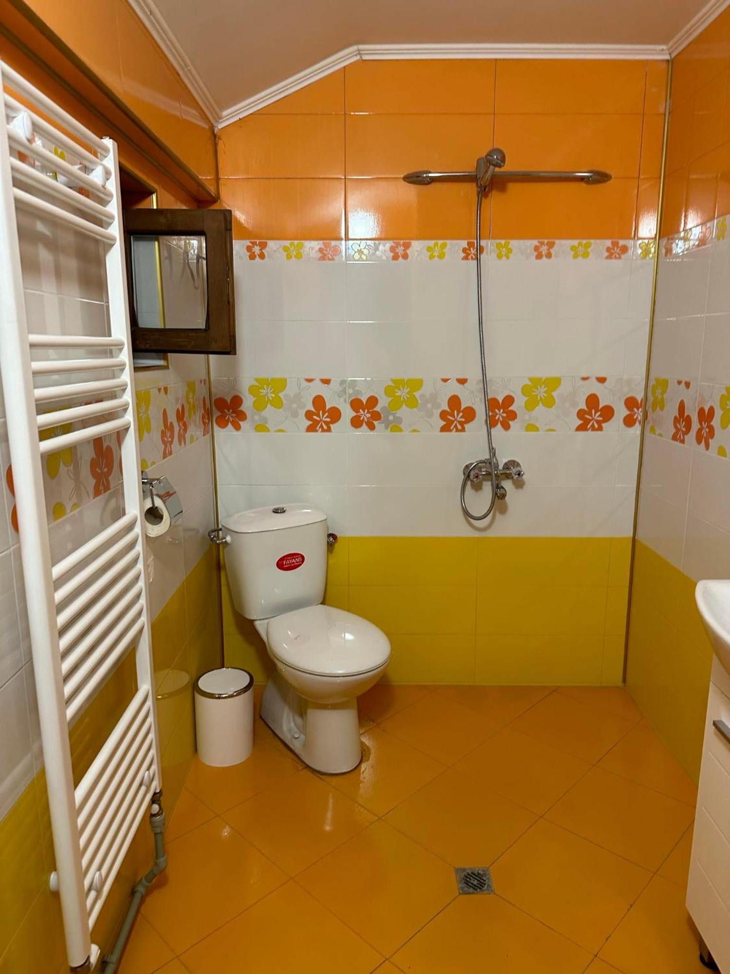 Къща За Гости Арнаудови Kostandovo Ngoại thất bức ảnh